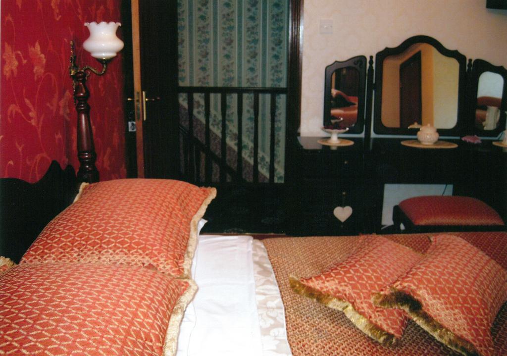 Sleepy Hollow B&B Ballymena Chambre photo